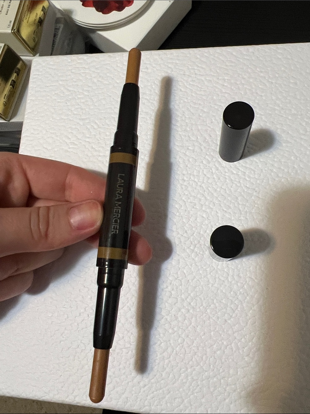 laura mercier Dual-Ended brighten & correct duo concealer in shade 5N